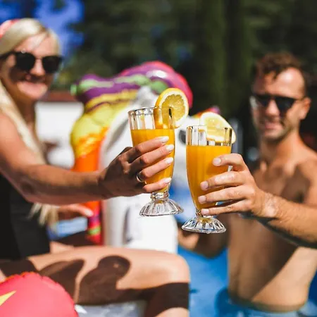 Деревянный коттедж Rabapark- Pod Krakowem Гдув